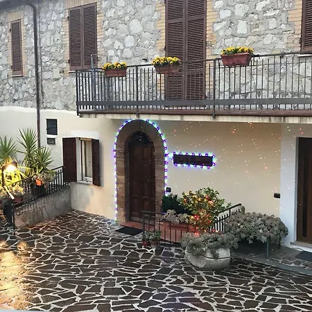 Le Torrette Oda ve Kahvaltı Campello sul Clitunno